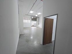 Shun Li Industrial Complex (D14), Factory #570504141